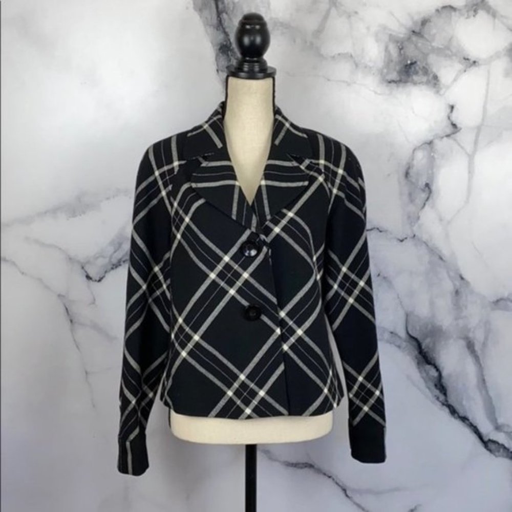 Emma James Cropped Blazer Jacket